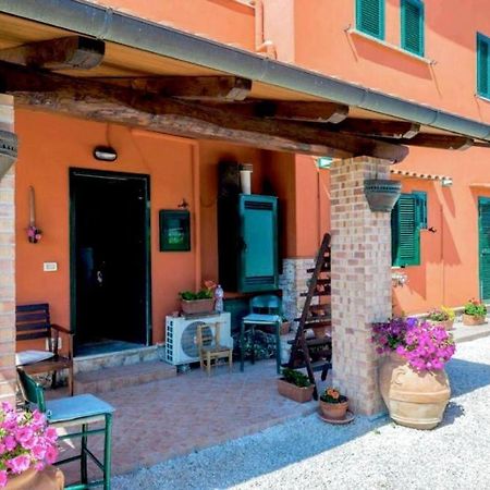博尔戈蒙特内罗La Locanda Di Andrea Il Pescatore住宿加早餐旅馆 外观 照片